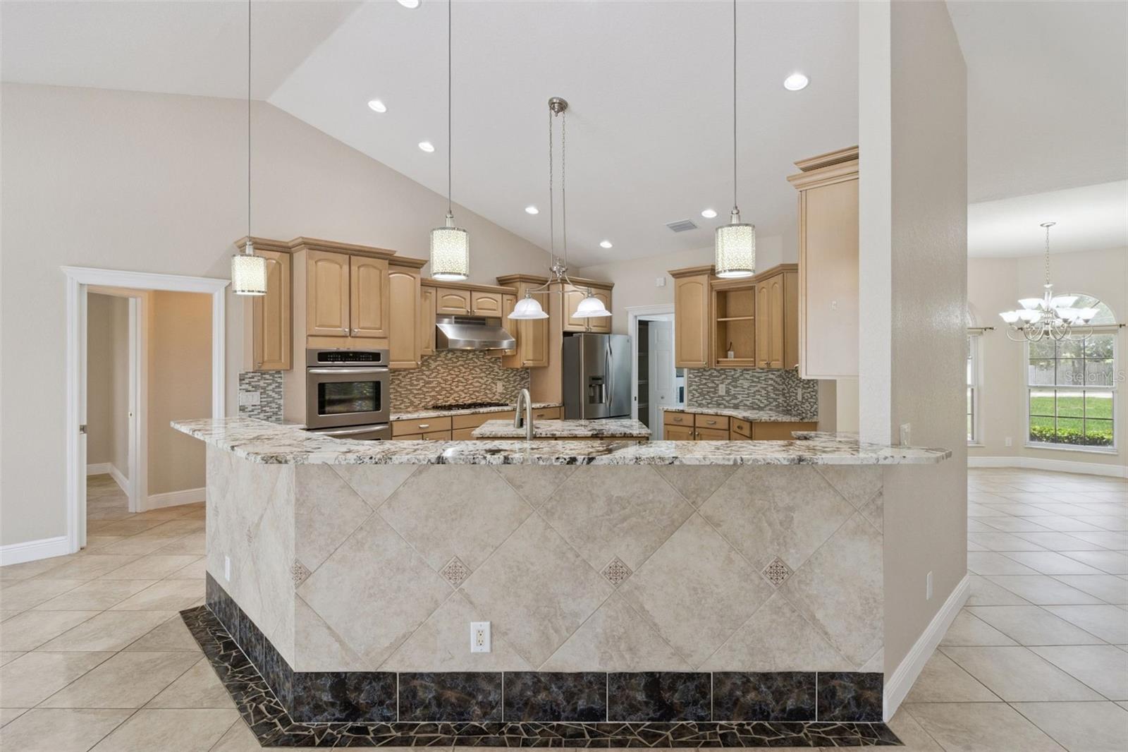 CROOKED LAKE - Residential