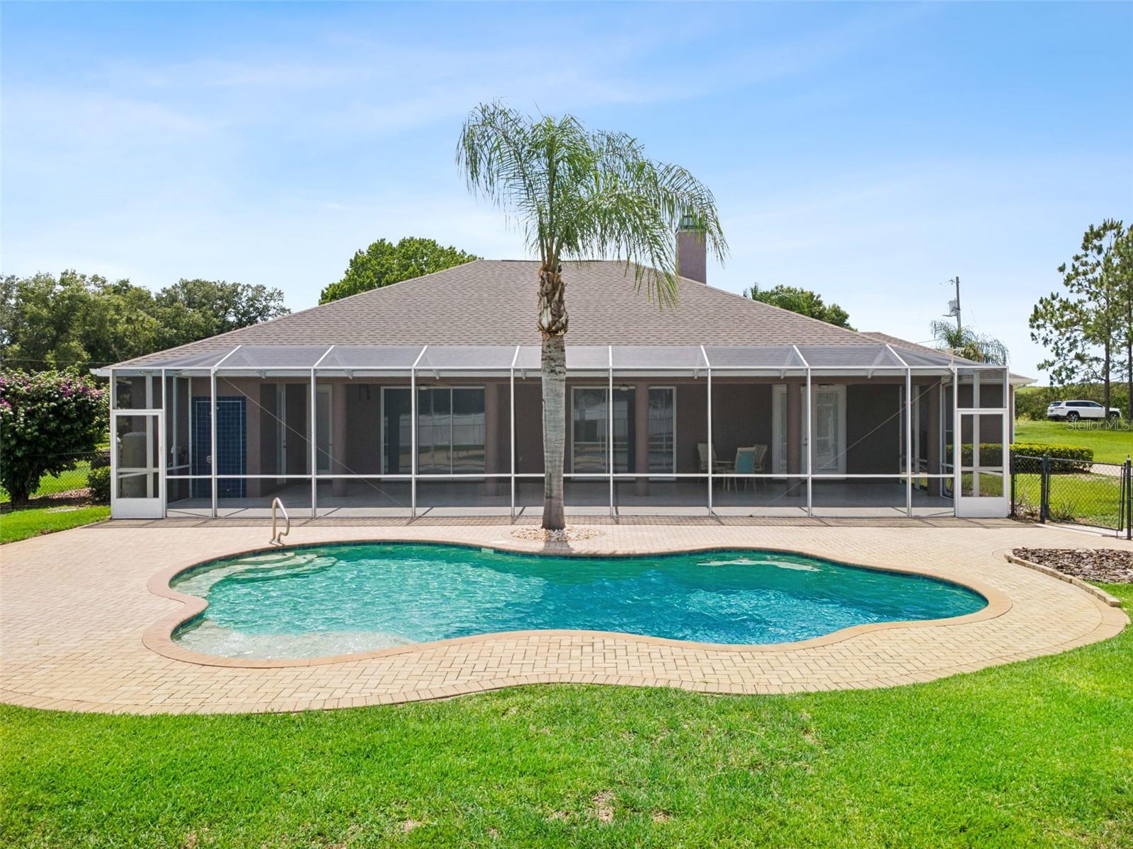 CROOKED LAKE - Residential