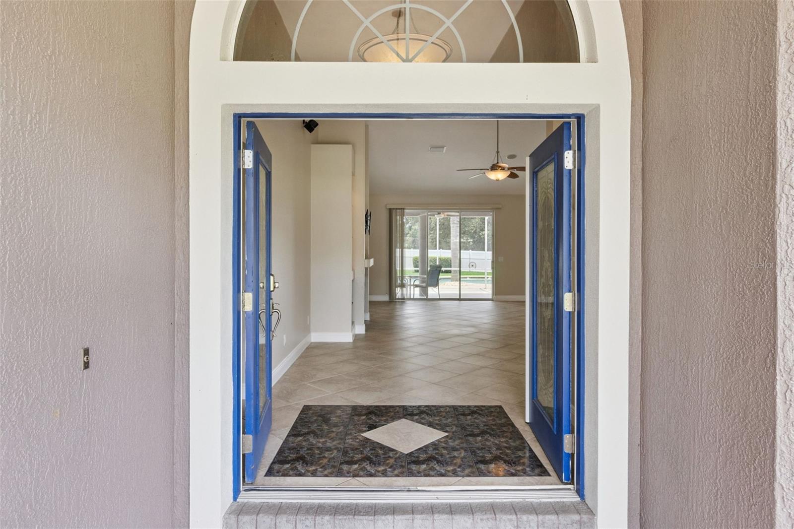 CROOKED LAKE - Residential