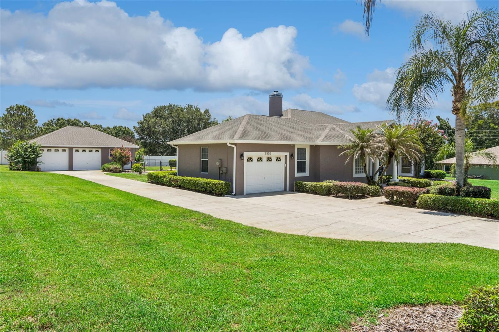 CROOKED LAKE - Residential
