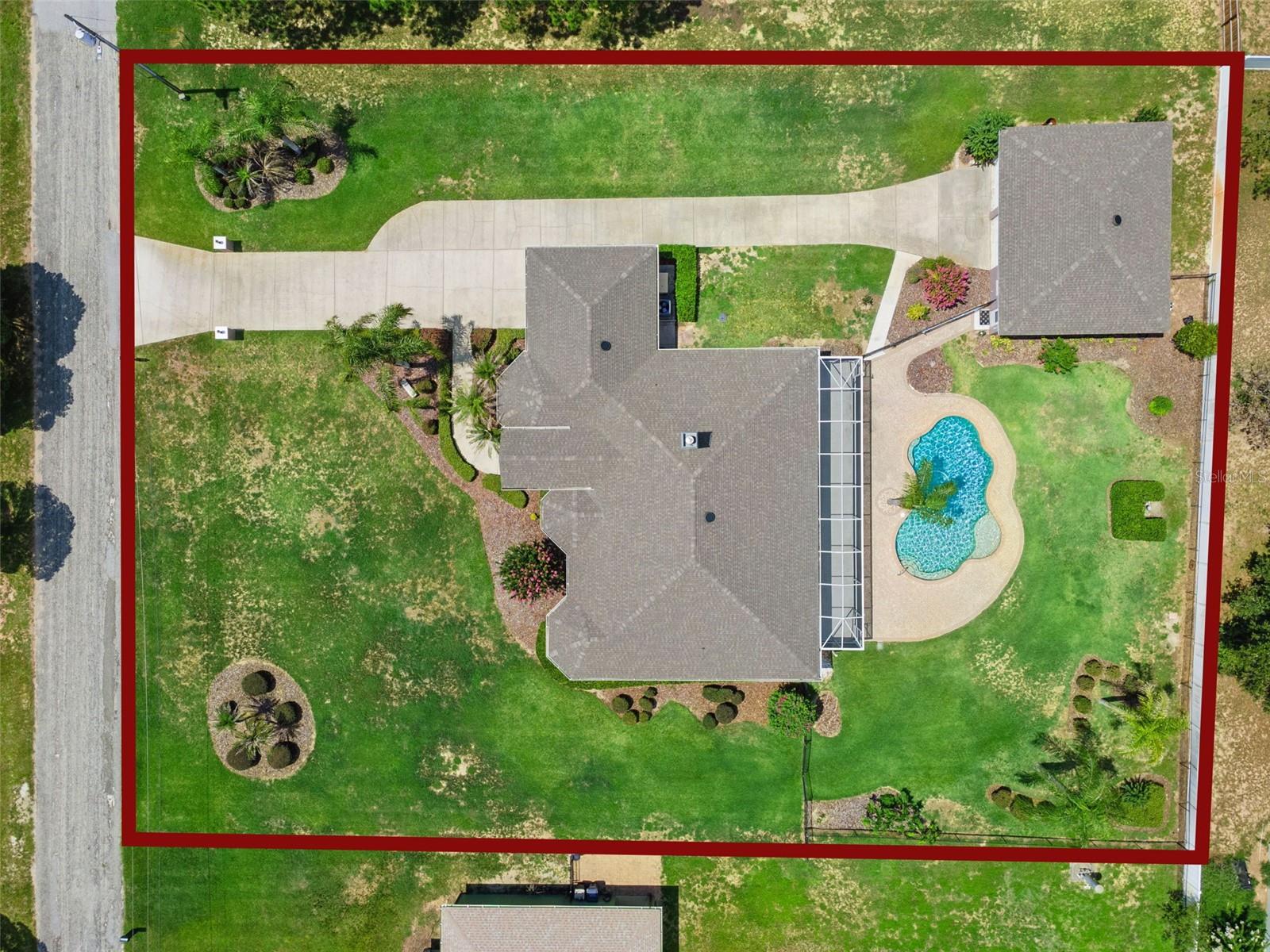 CROOKED LAKE - Residential