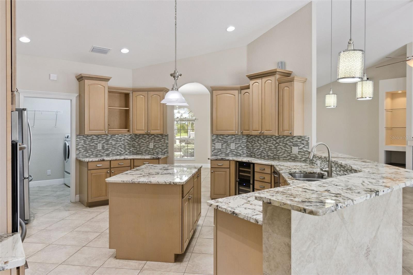 CROOKED LAKE - Residential