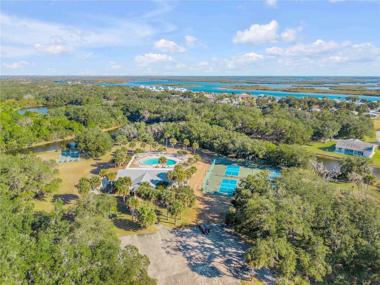 GOLDEN BAY COLONY PH 01 - Residential
