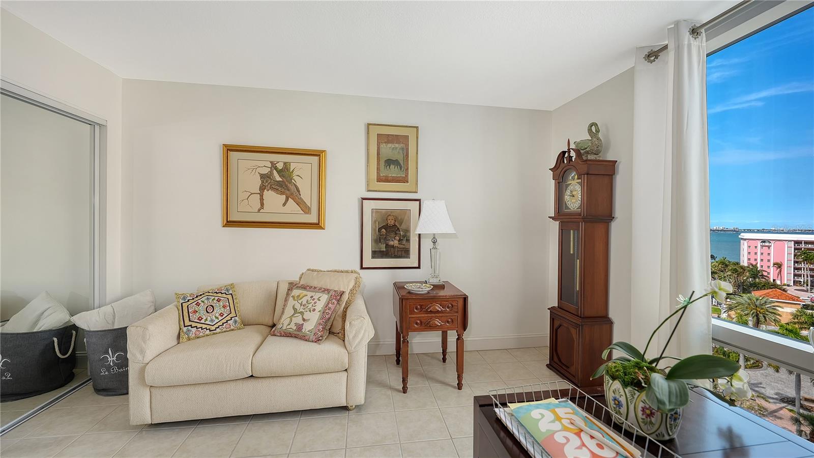 ONE WATERGATE - Residential