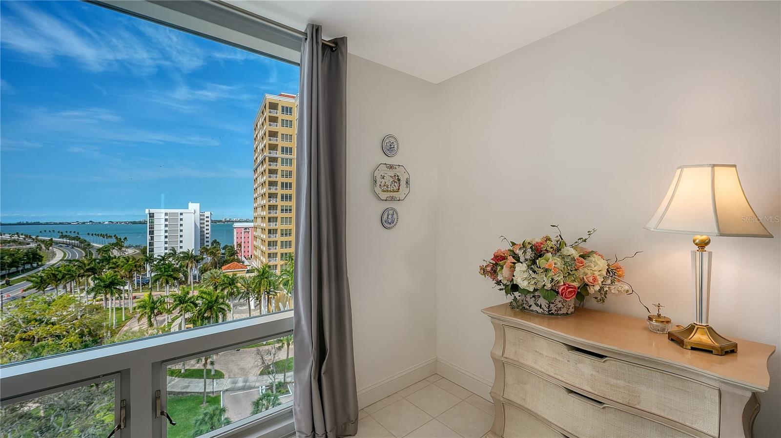 ONE WATERGATE - Residential