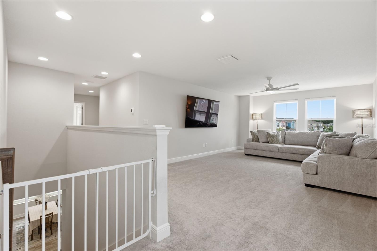 HINTON HAWKSTONE - Residential