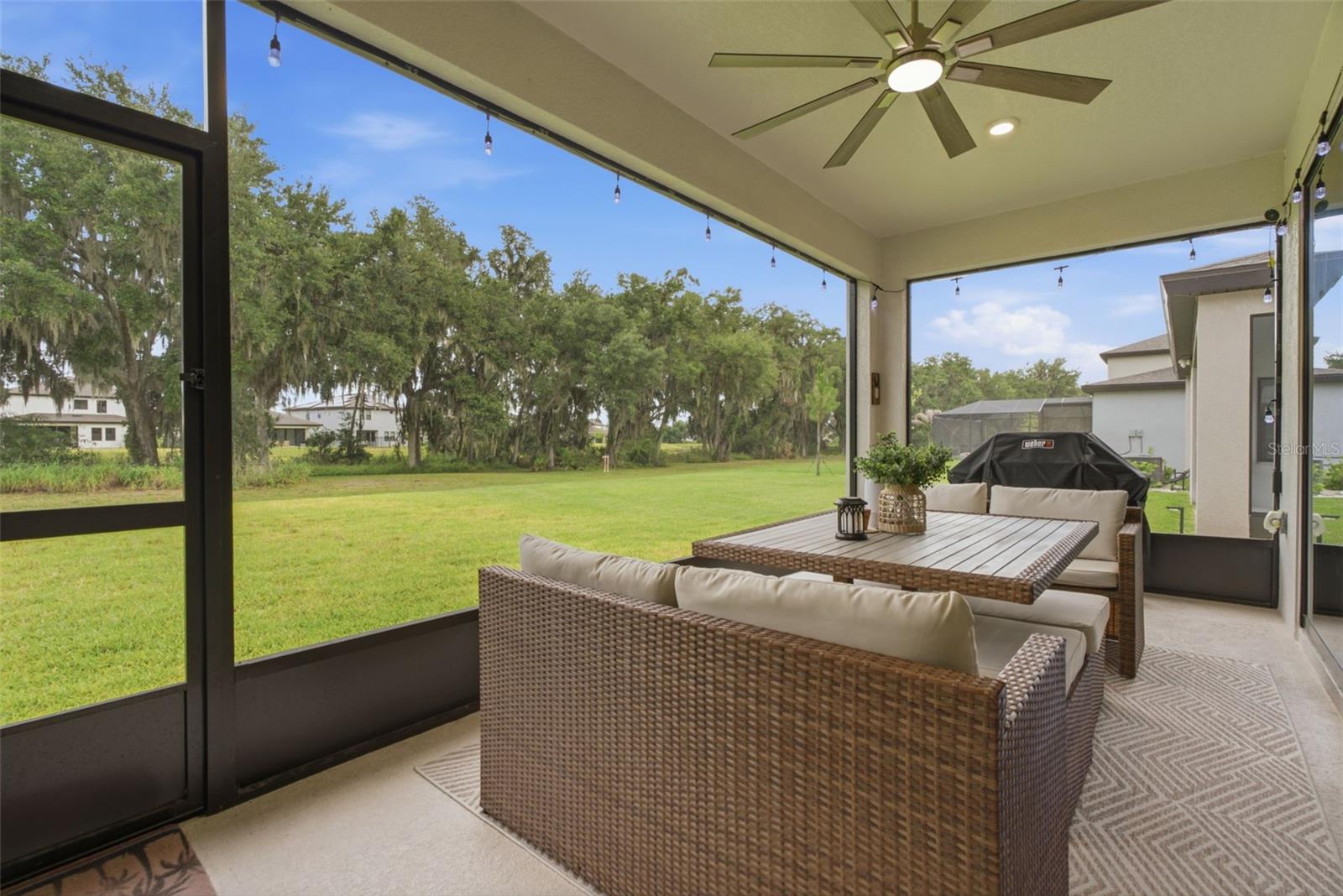 HINTON HAWKSTONE - Residential