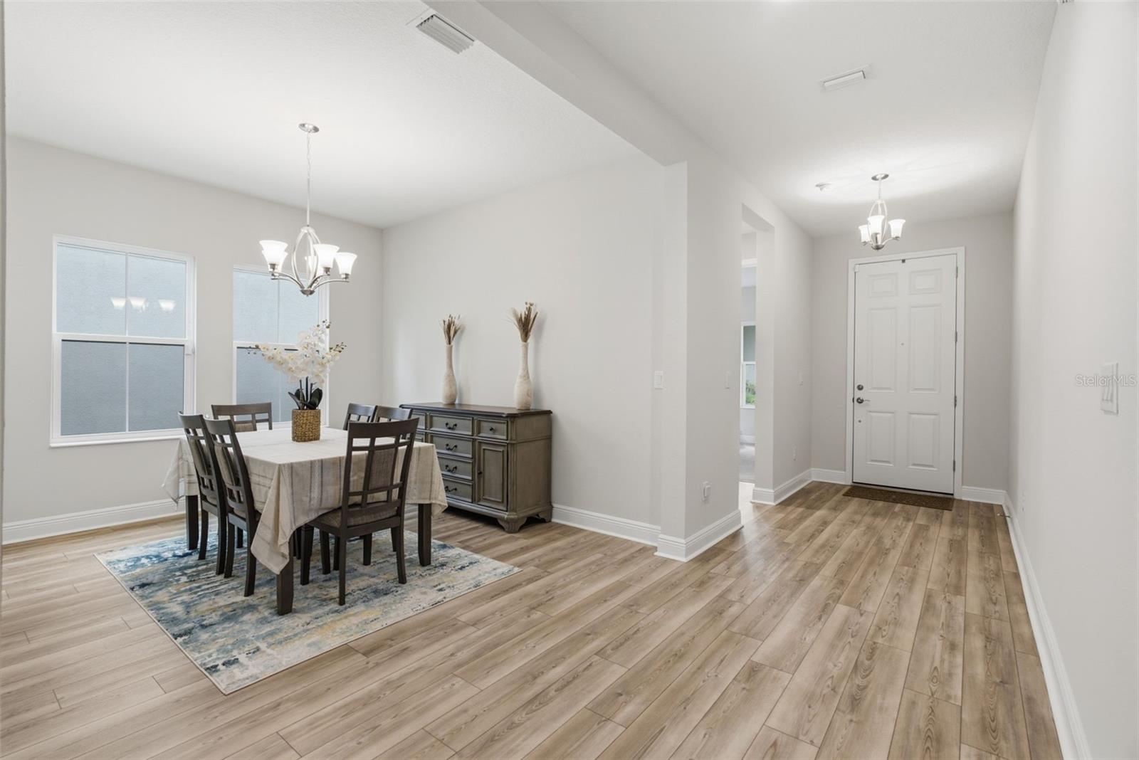 HINTON HAWKSTONE - Residential