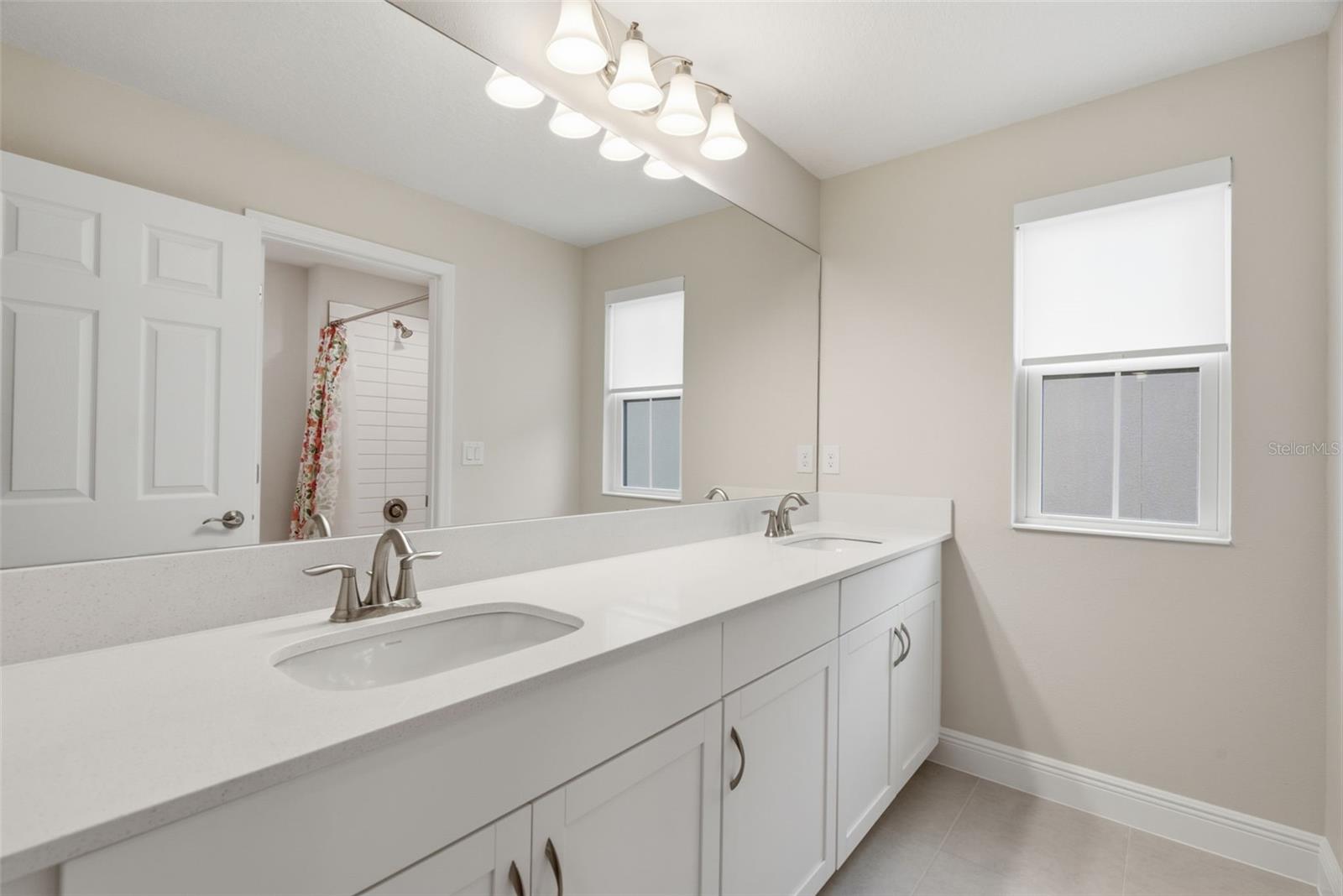 HINTON HAWKSTONE - Residential