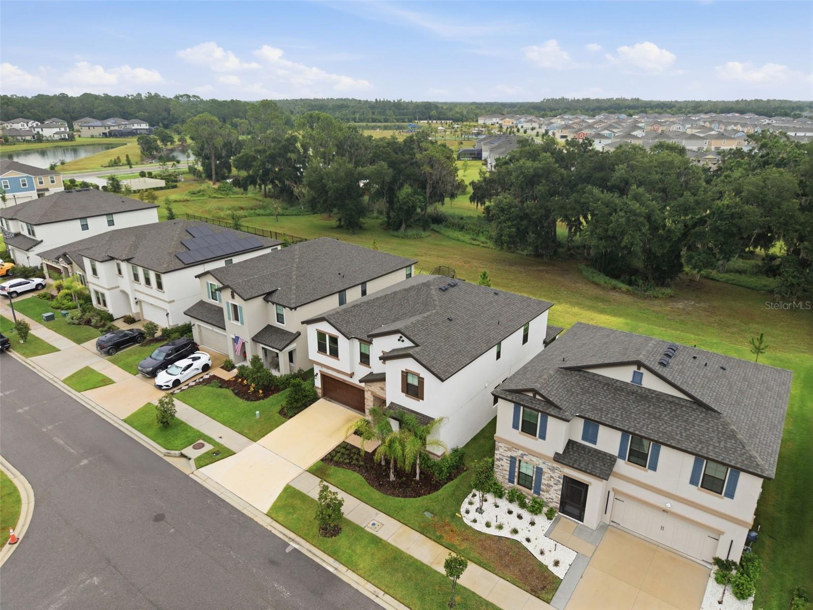 HINTON HAWKSTONE - Residential