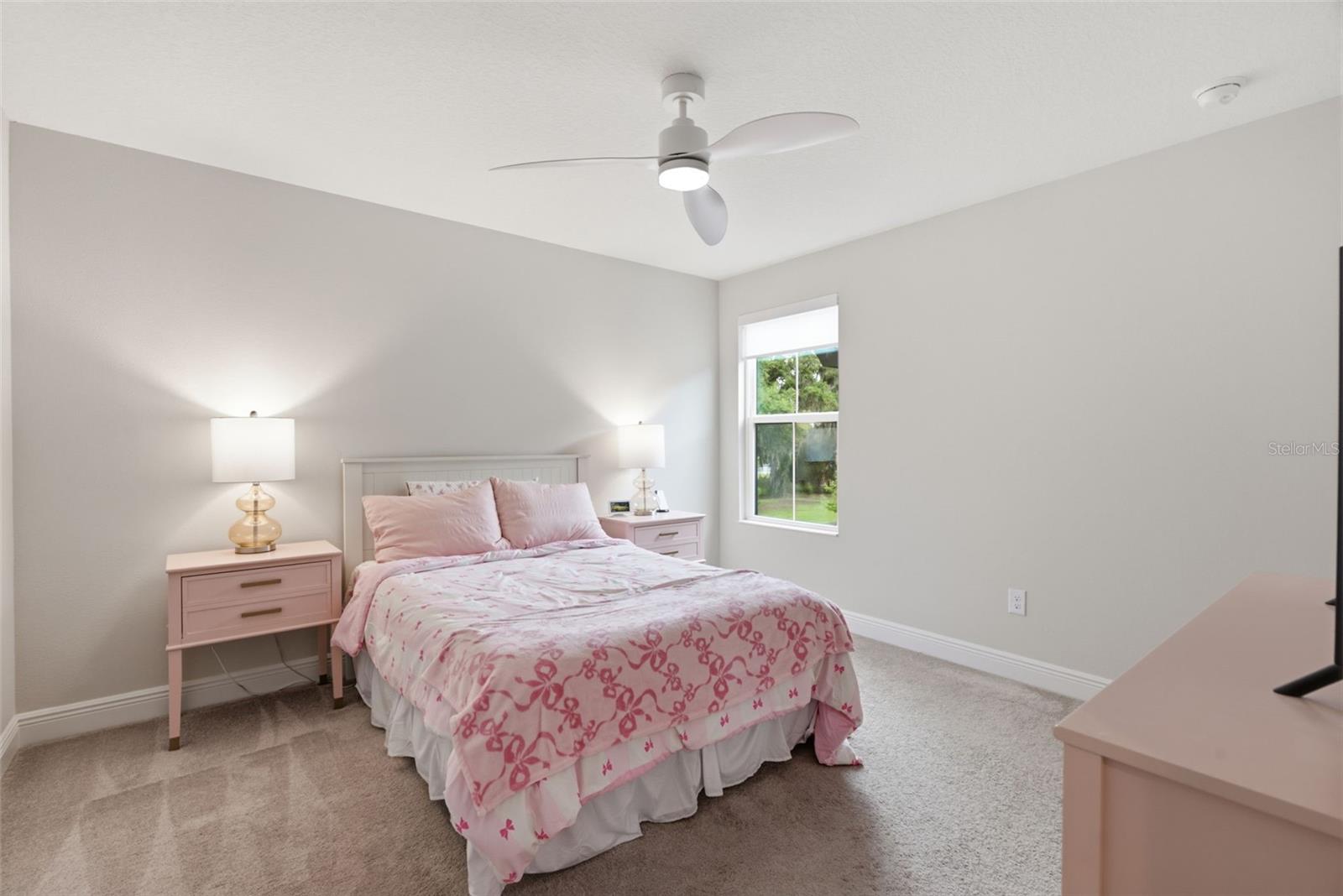 HINTON HAWKSTONE - Residential