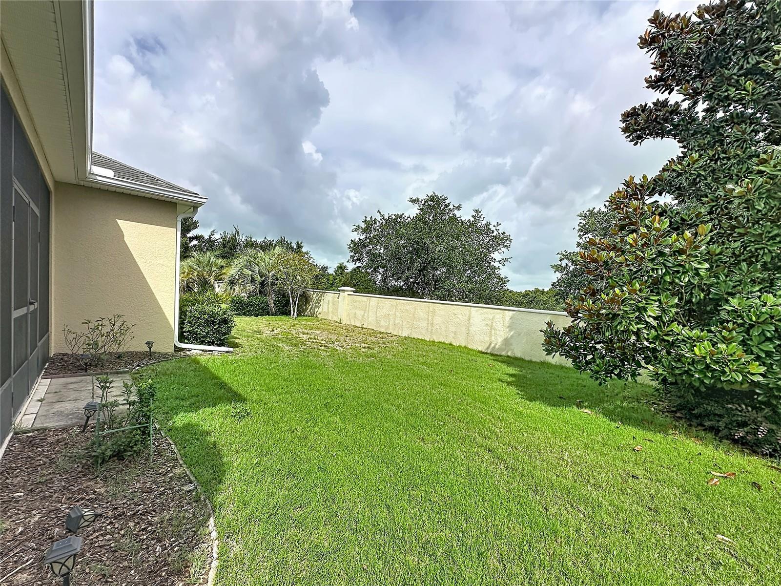 THE CASCADES OF GROVELAND - Residential