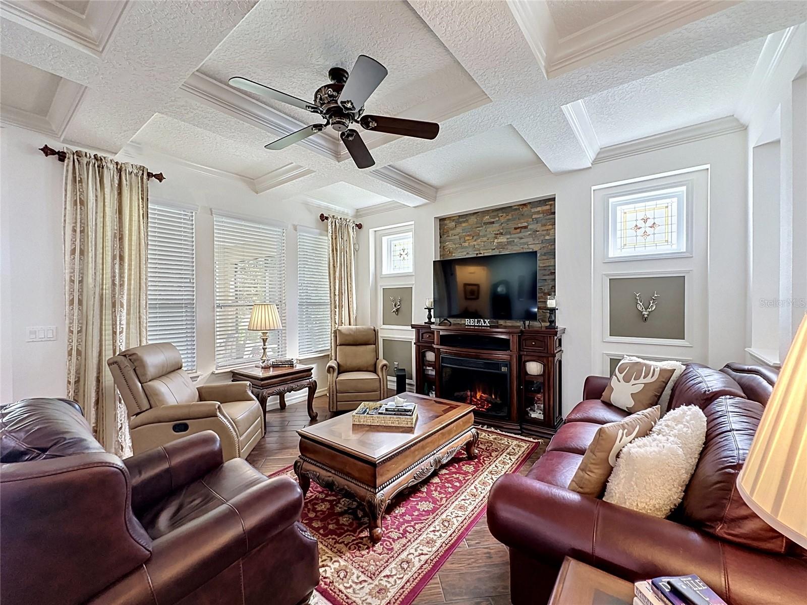 THE CASCADES OF GROVELAND - Residential