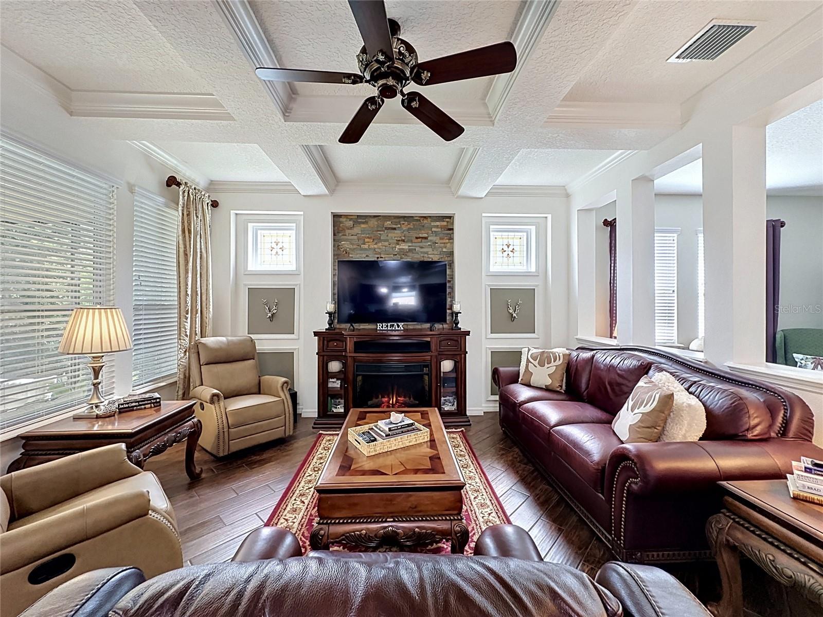 THE CASCADES OF GROVELAND - Residential