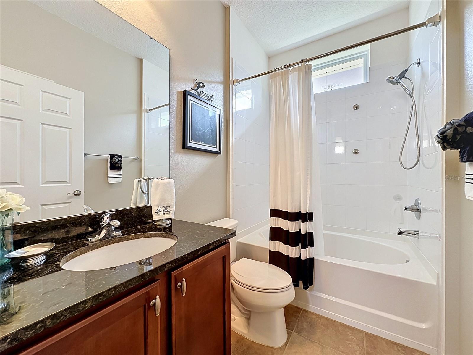 THE CASCADES OF GROVELAND - Residential