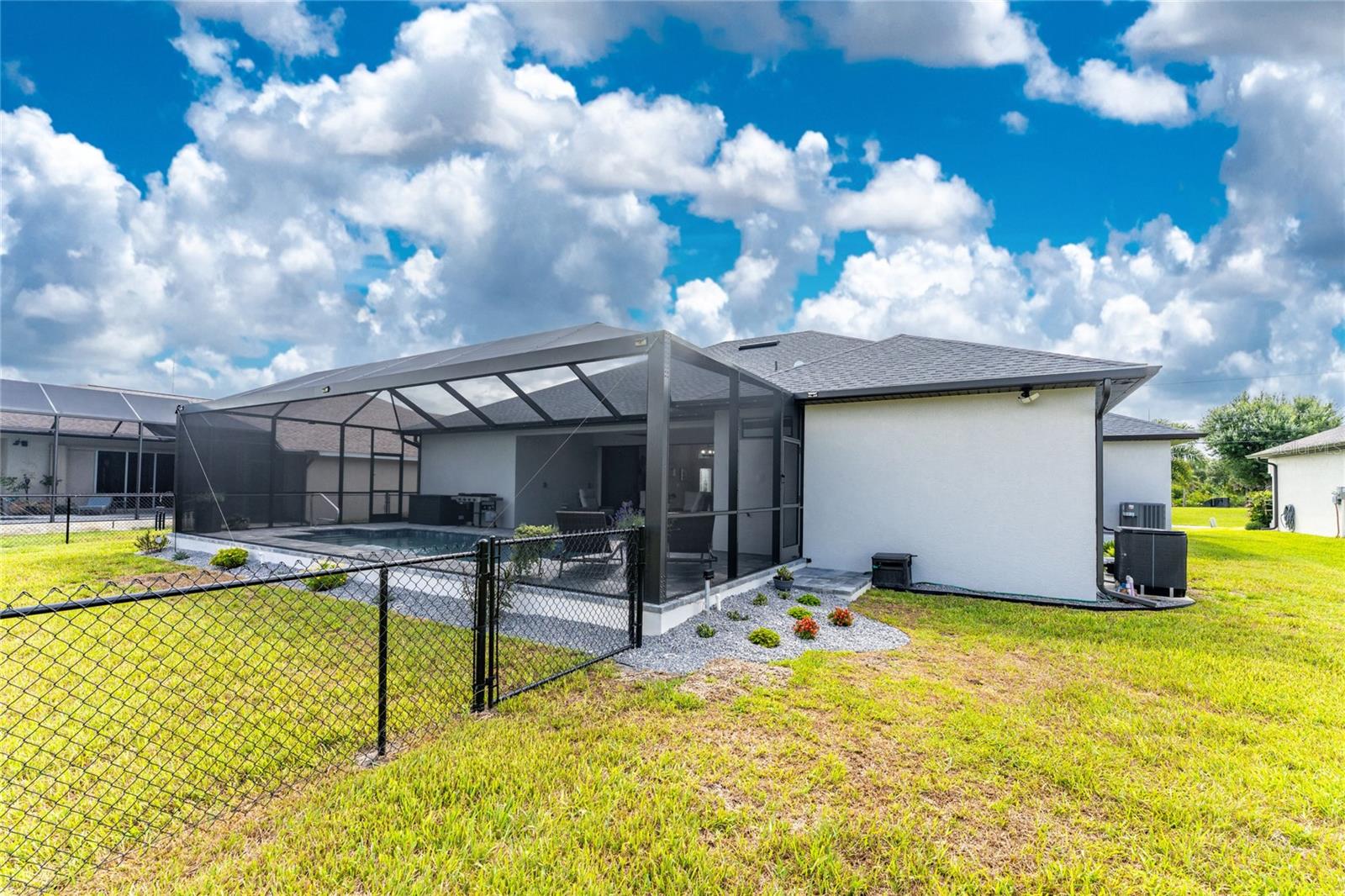 ROTONDA WHITE MARSH - Residential
