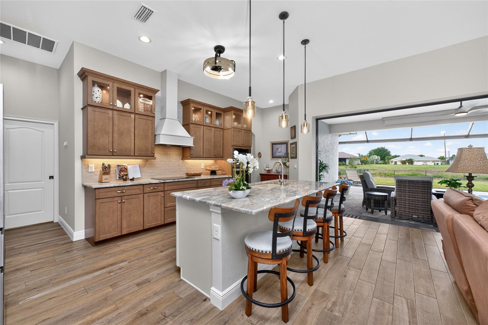 ROTONDA WHITE MARSH - Residential
