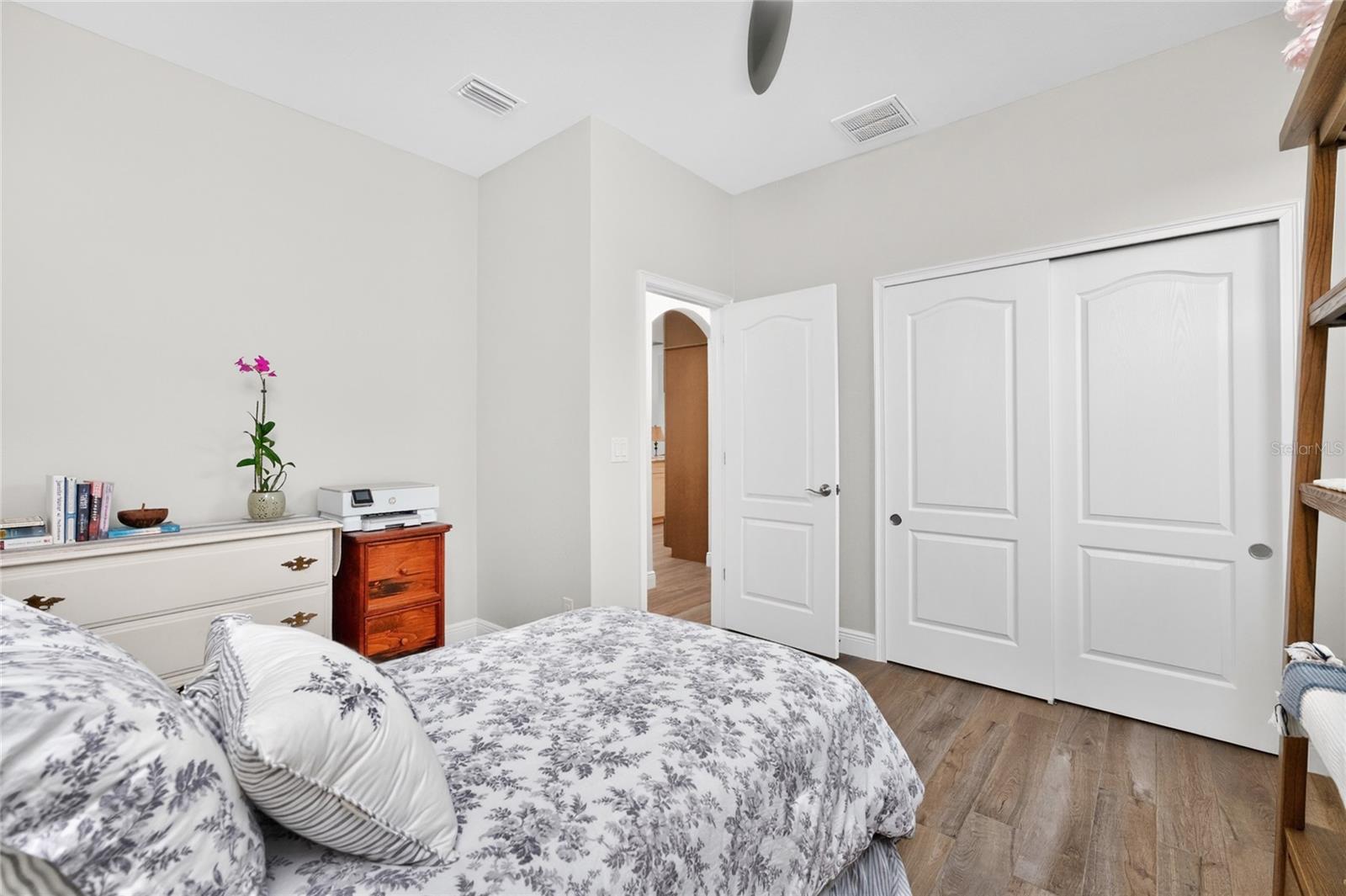 ROTONDA WHITE MARSH - Residential