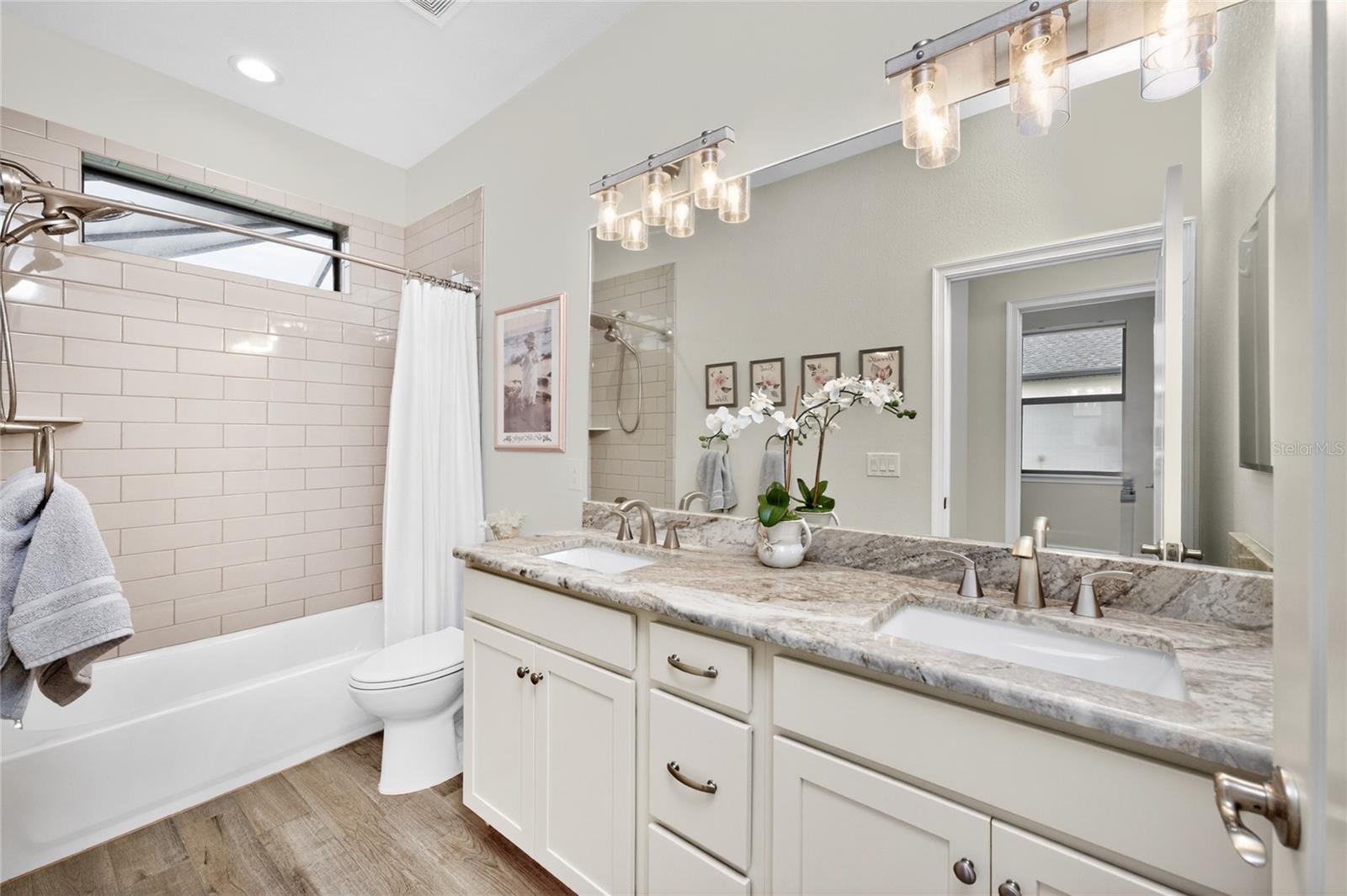 ROTONDA WHITE MARSH - Residential