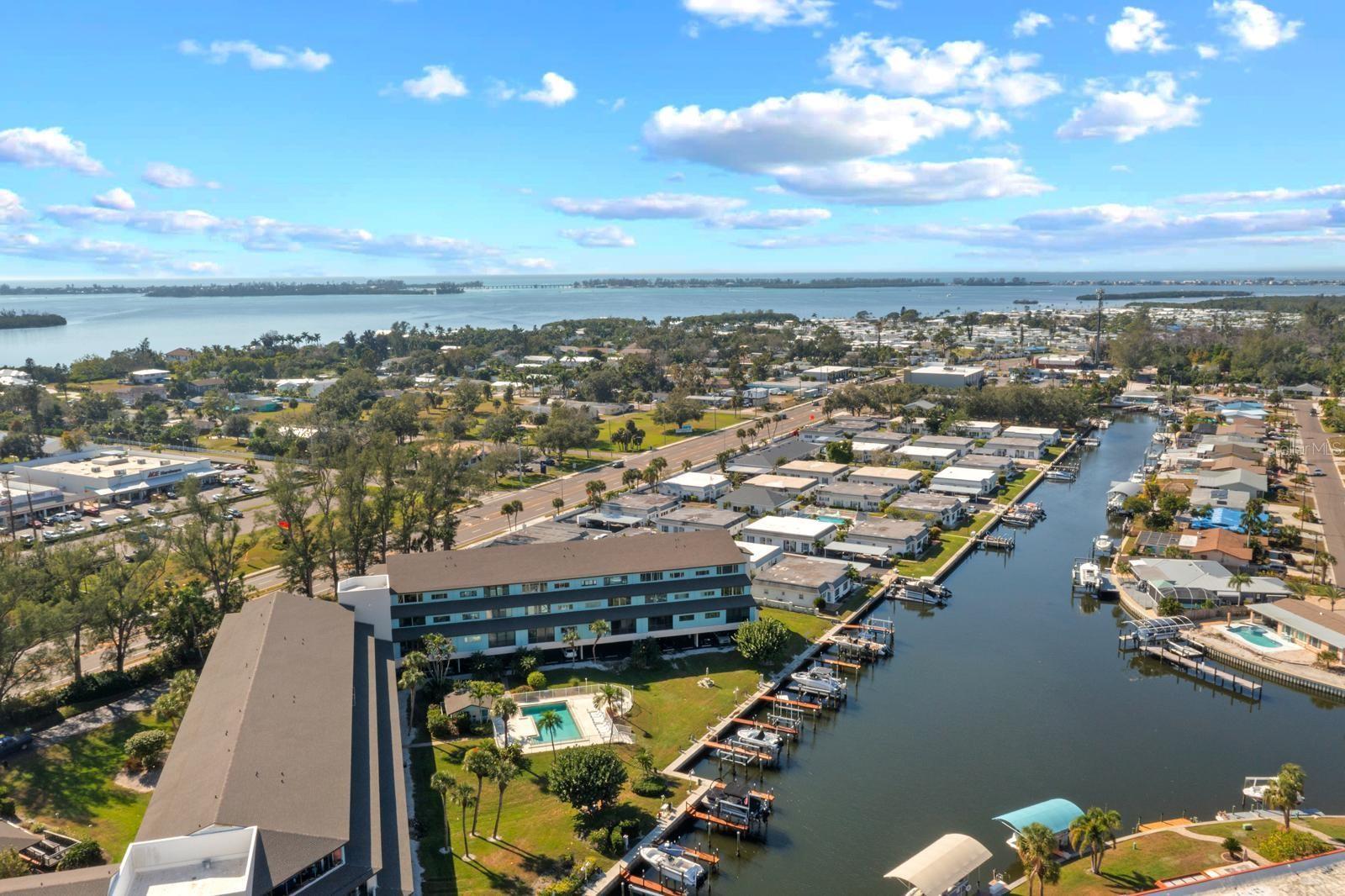 THE WATERWAY PH I - Residential