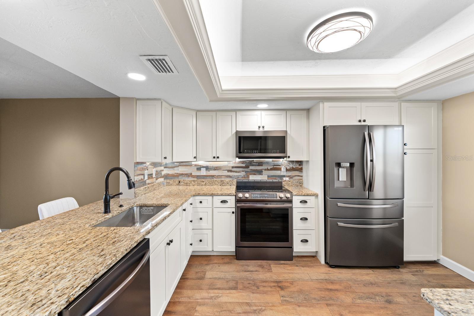 THE WATERWAY PH I - Residential