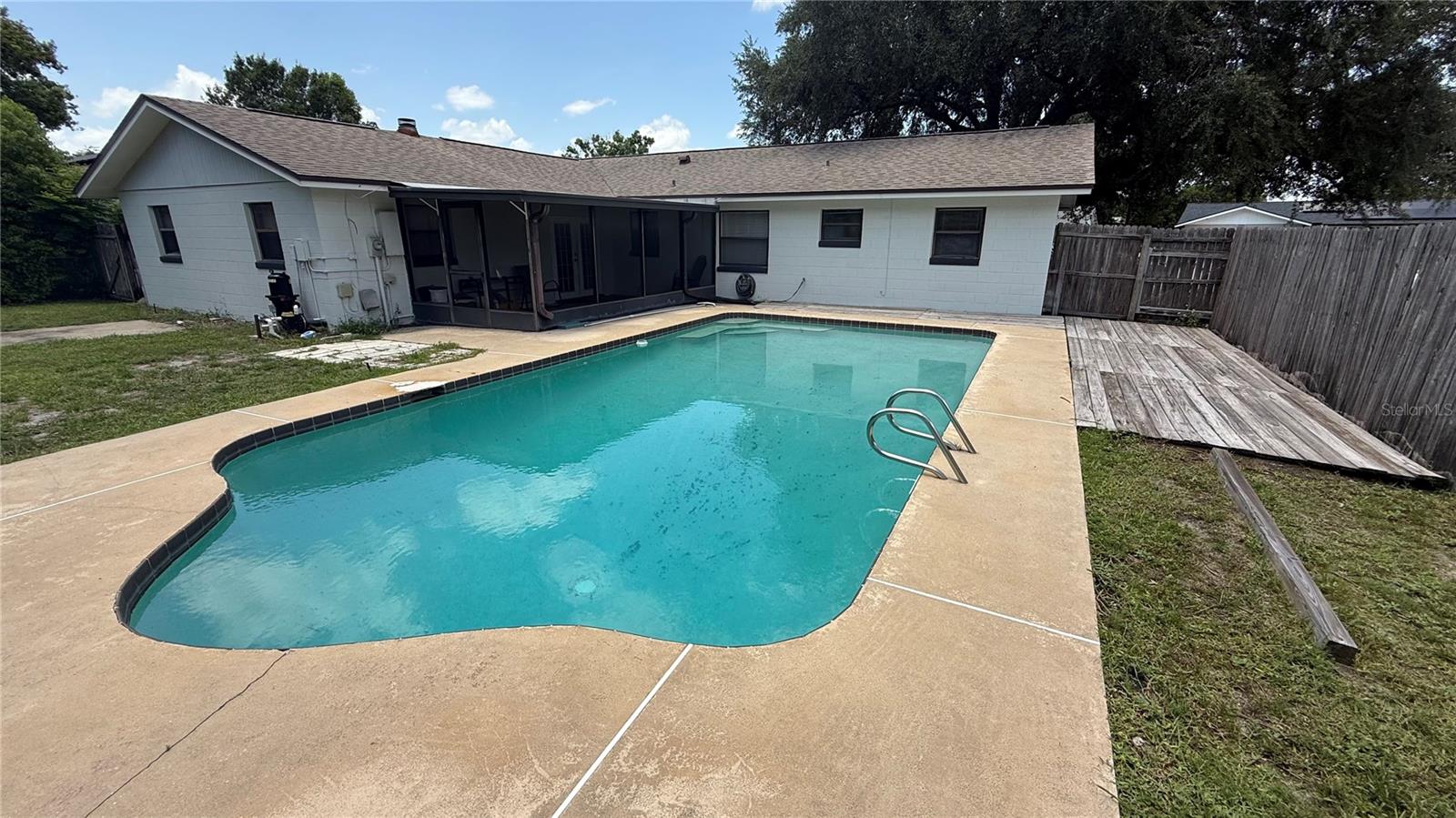 PARK MANOR ESTATES - Residential