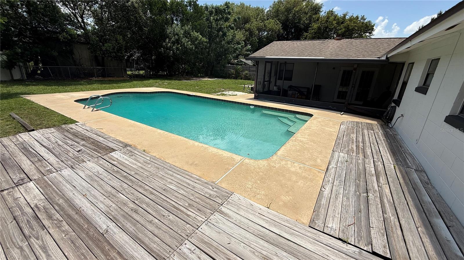 PARK MANOR ESTATES - Residential