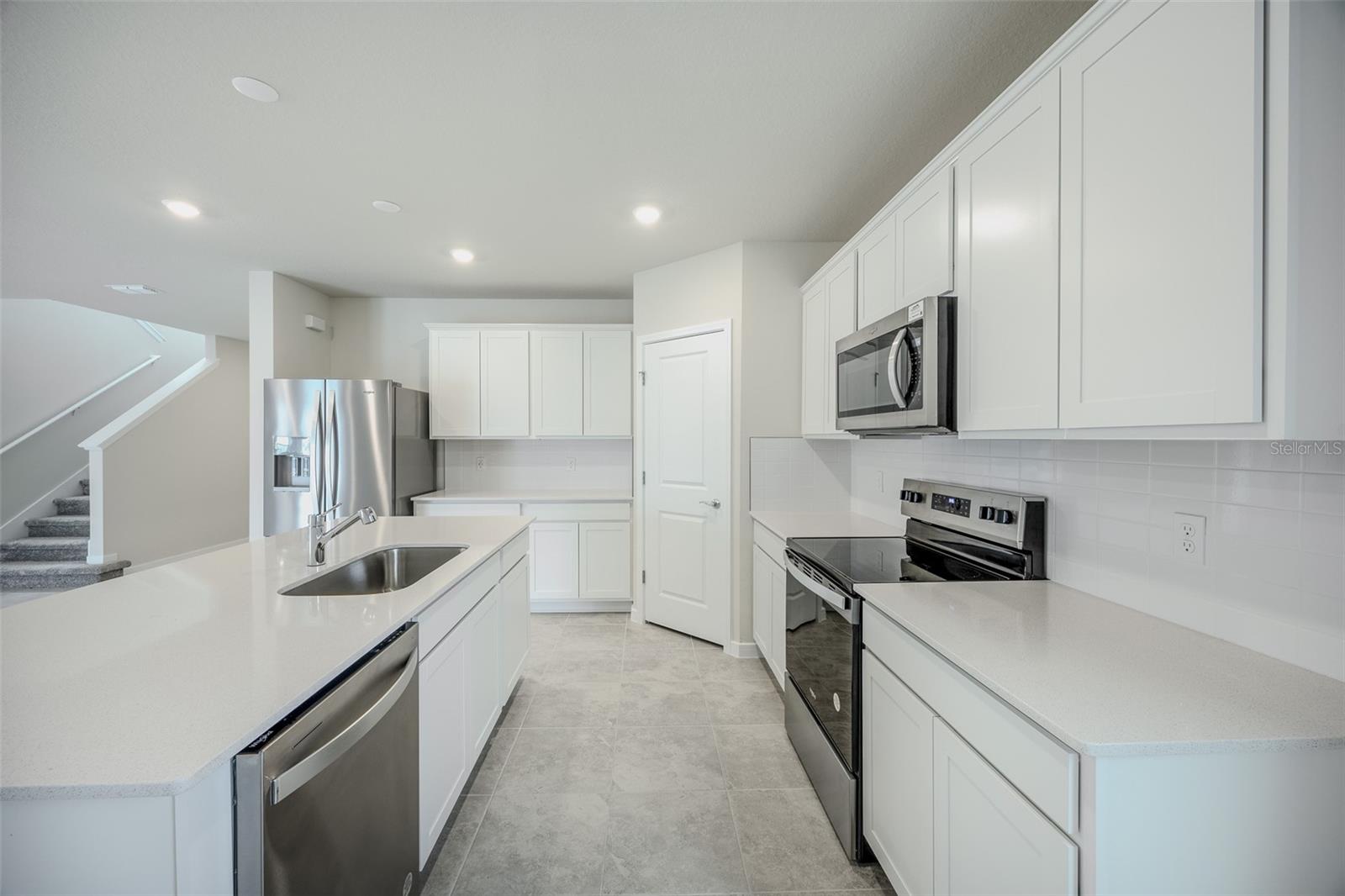 AMELIA GROVES PH 1 - Residential Lease