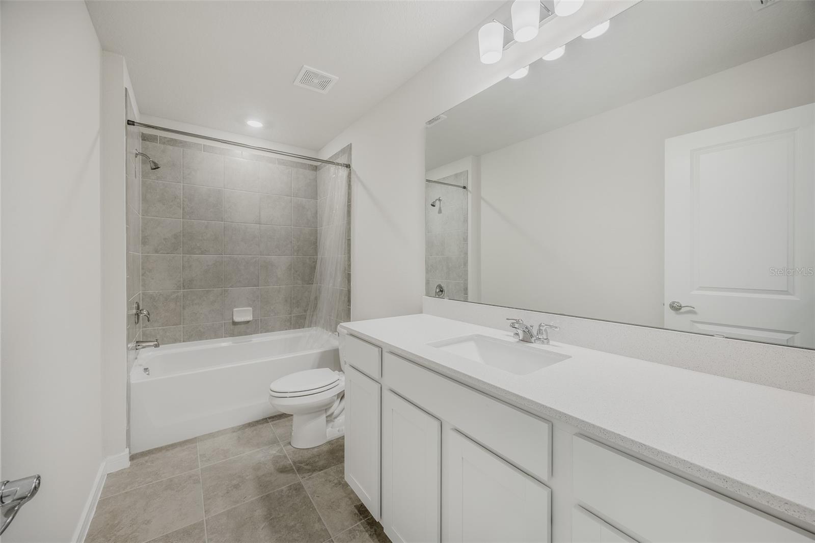 AMELIA GROVES PH 1 - Residential Lease