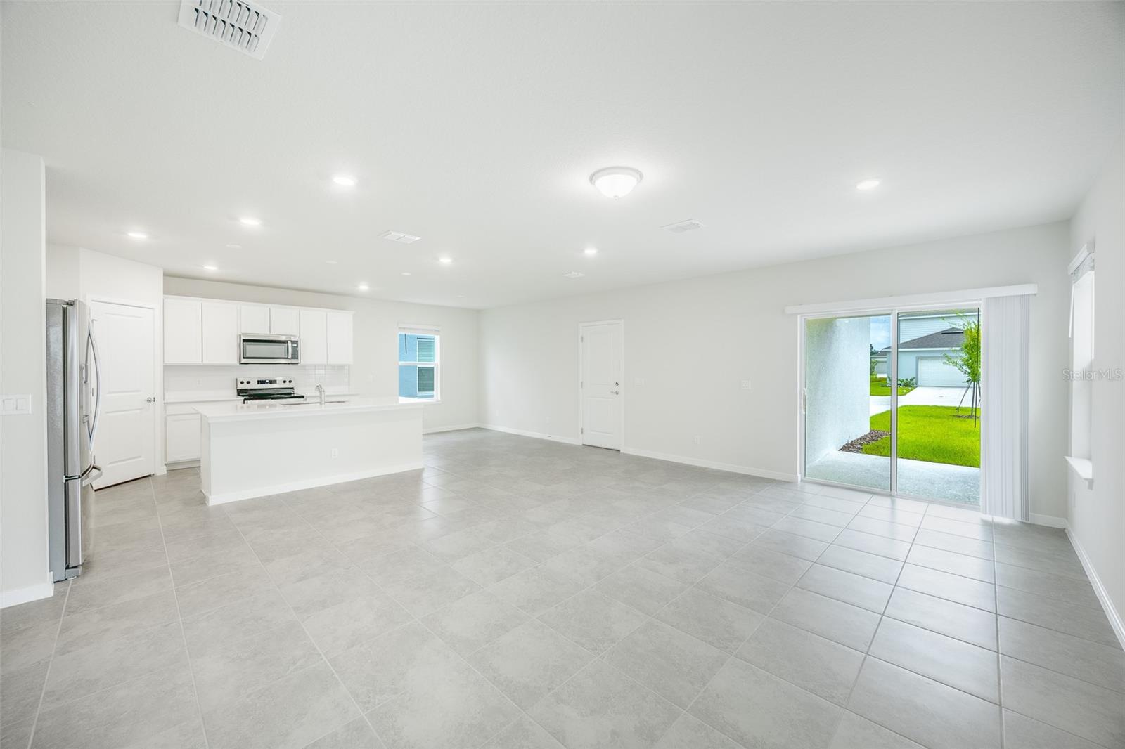 AMELIA GROVES PH 1 - Residential Lease