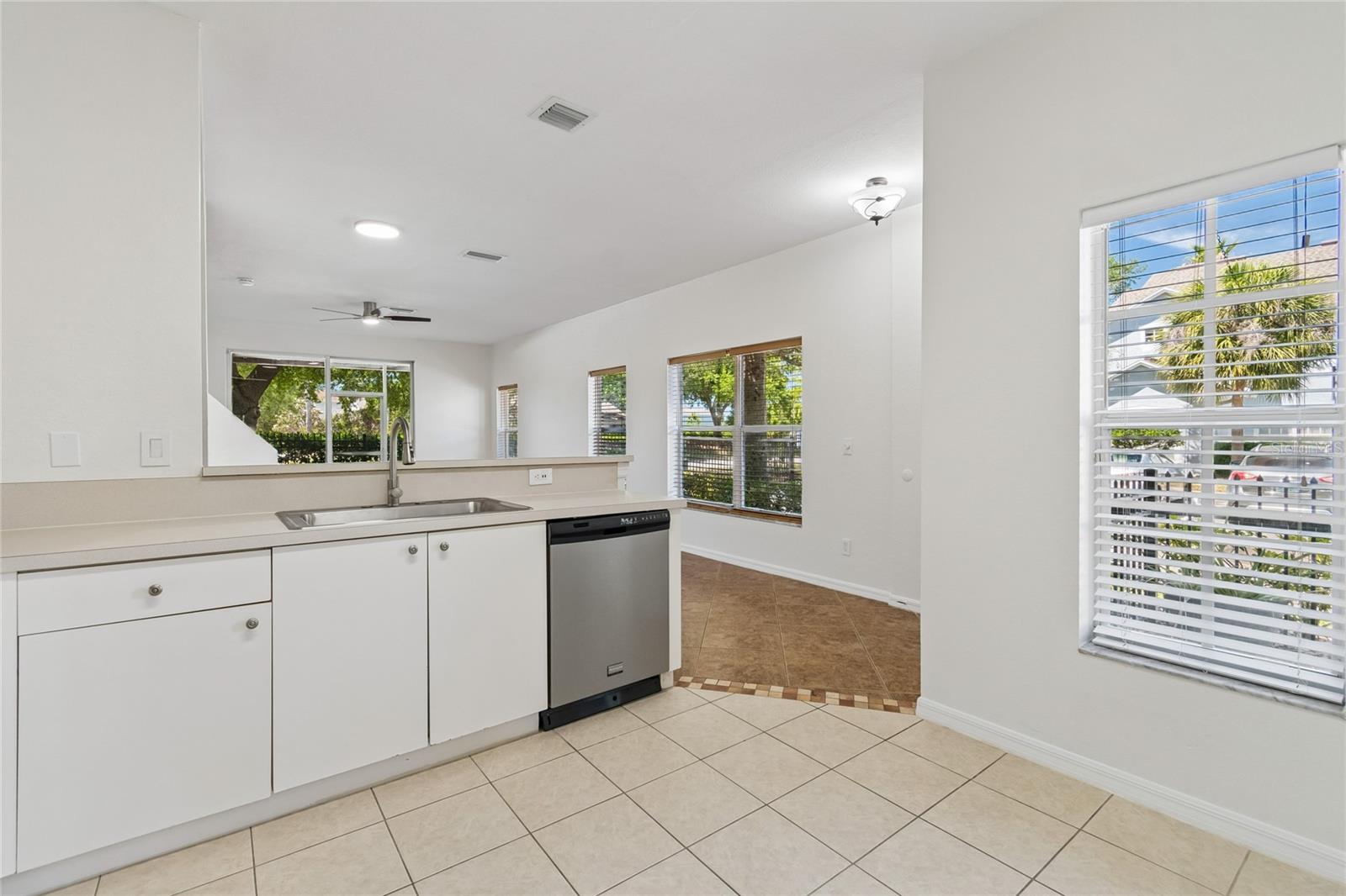 RIVERCREST TOWNHOMES WEST PHASE 1 - Residential