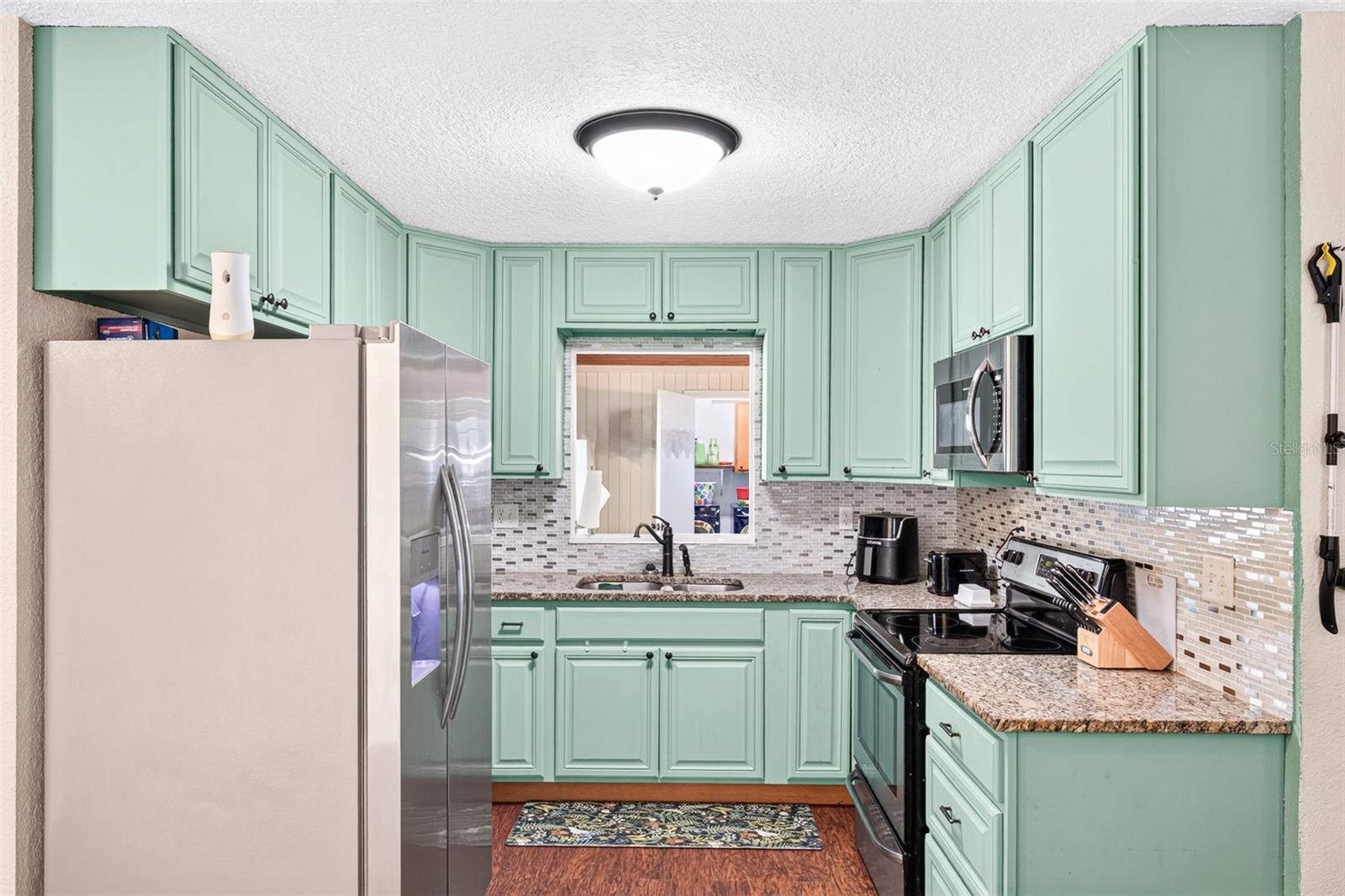 LEISURE SHORES - Residential