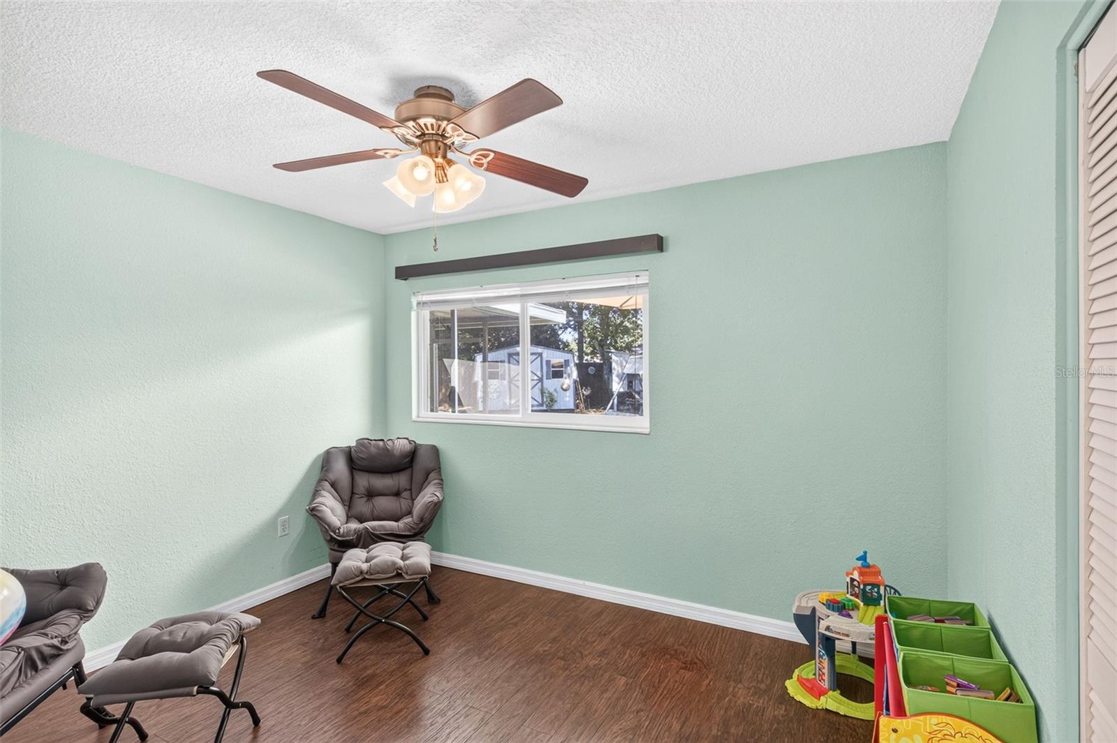 LEISURE SHORES - Residential