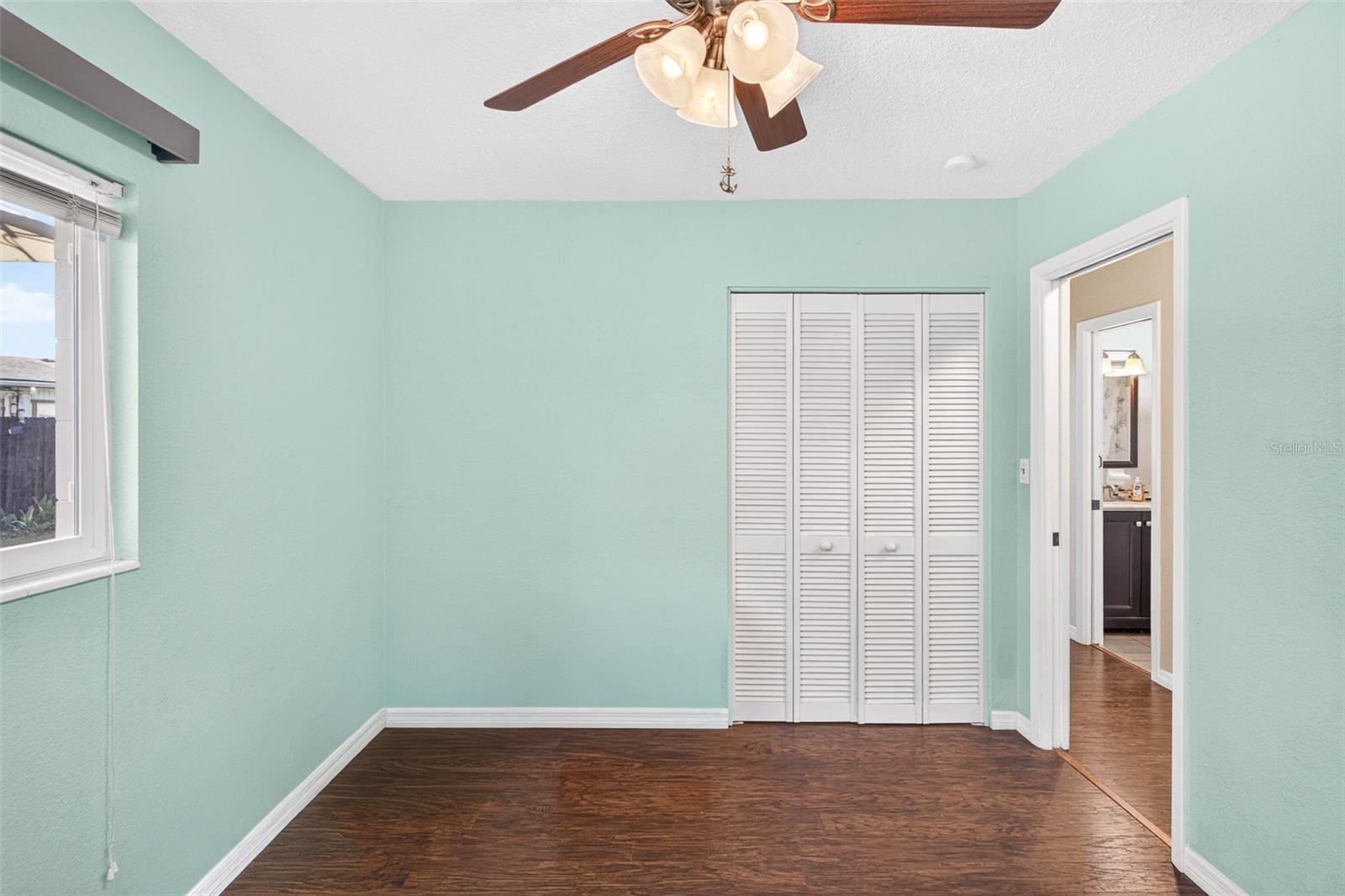 LEISURE SHORES - Residential