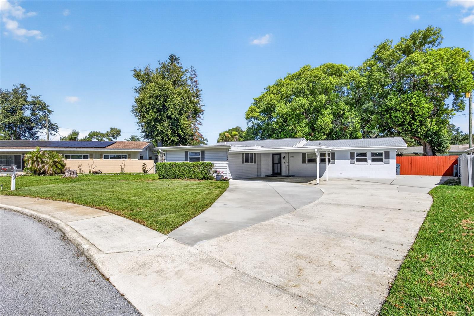 LEISURE SHORES - Residential