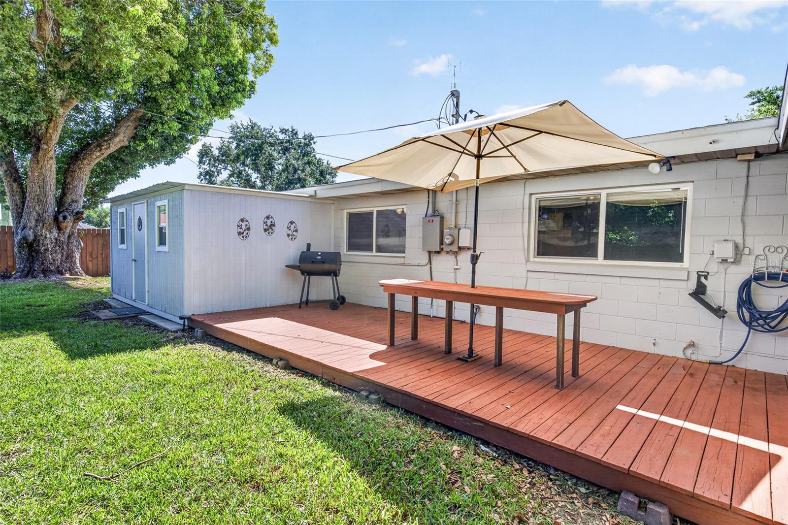 LEISURE SHORES - Residential