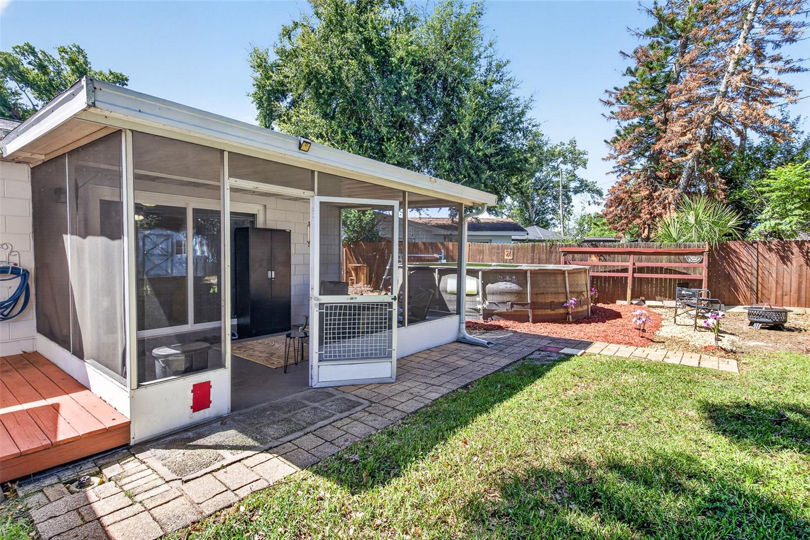 LEISURE SHORES - Residential