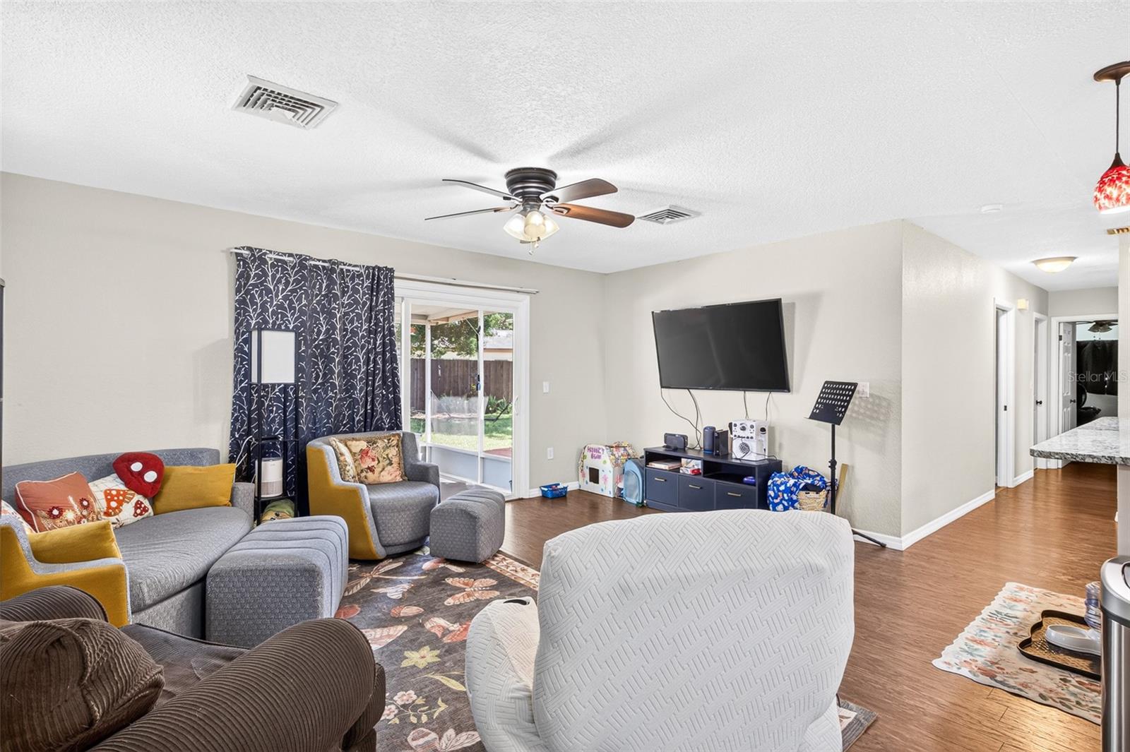 LEISURE SHORES - Residential