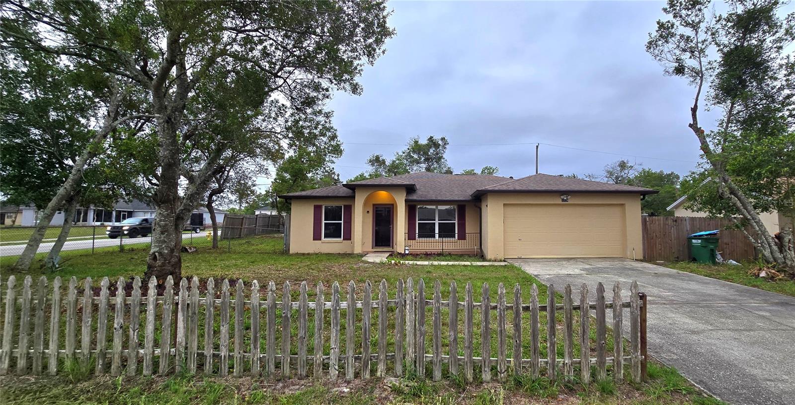 DELTONA LAKES UNIT 32 - Residential