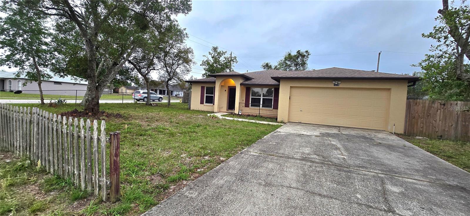DELTONA LAKES UNIT 32 - Residential