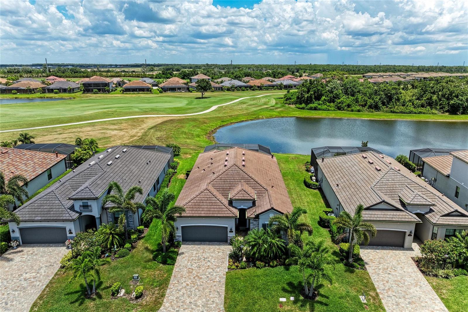 LAKEWOOD NATIONAL GOLF CULB PH II - Residential