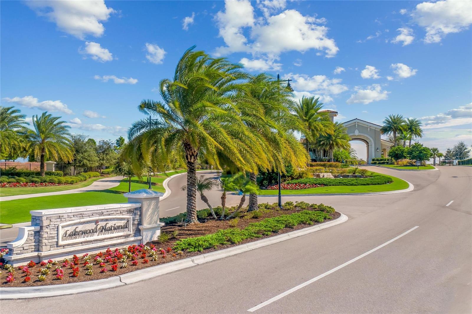 LAKEWOOD NATIONAL GOLF CULB PH II - Residential