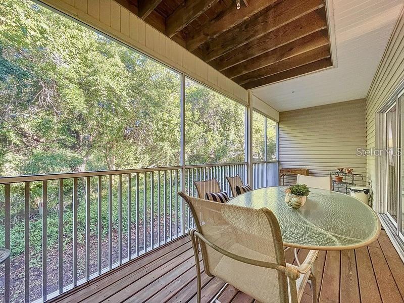 BAYSHORE TWNHS - Residential