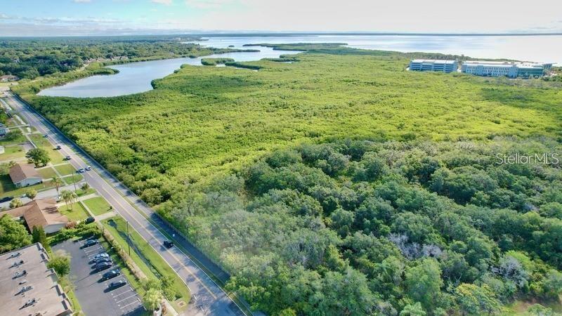BAYSHORE TWNHS - Residential