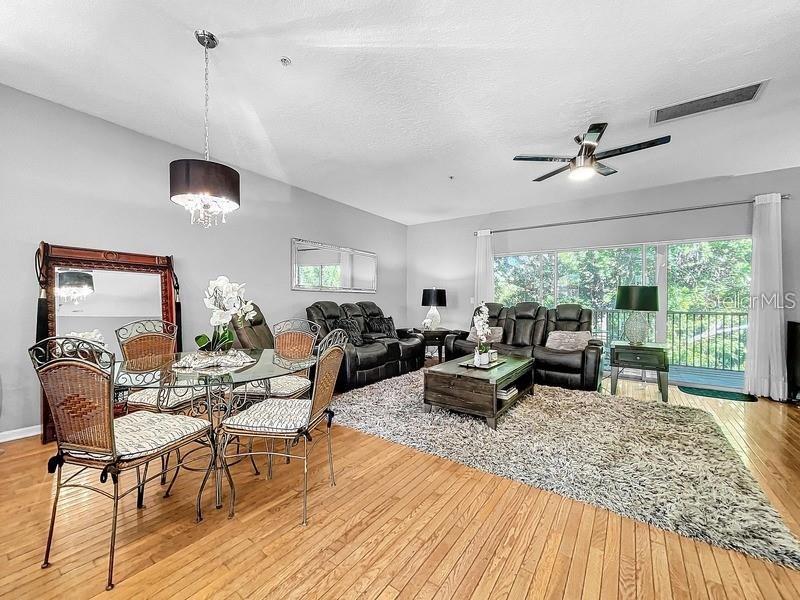BAYSHORE TWNHS - Residential