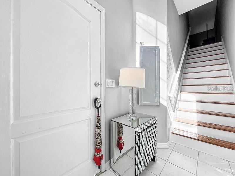 BAYSHORE TWNHS - Residential