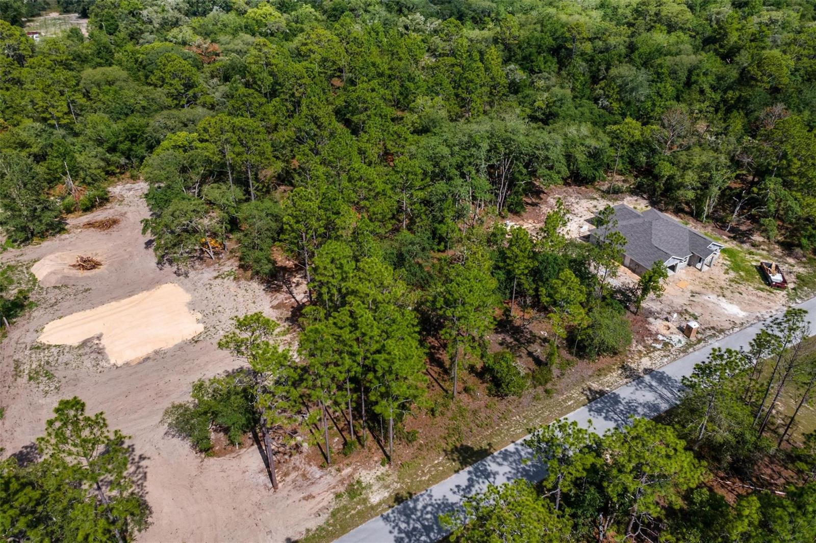 RAINBOW LAKES ESTATE - Land