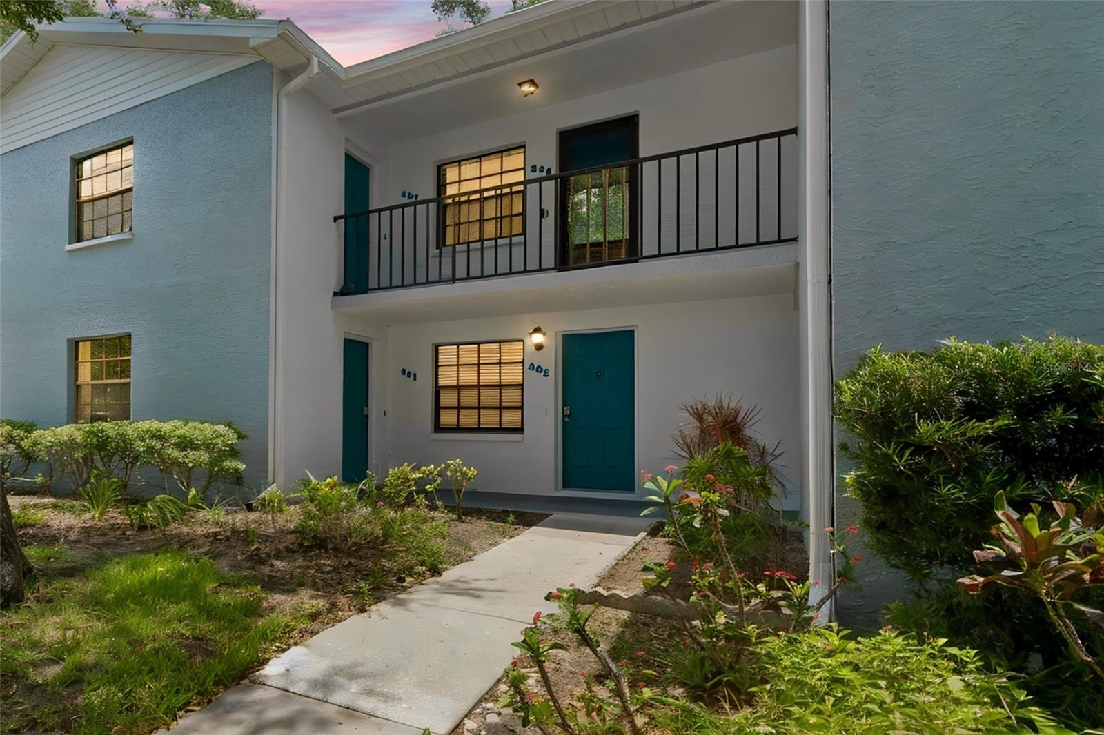 OAKS OF SEMINOLE CONDO - Residential