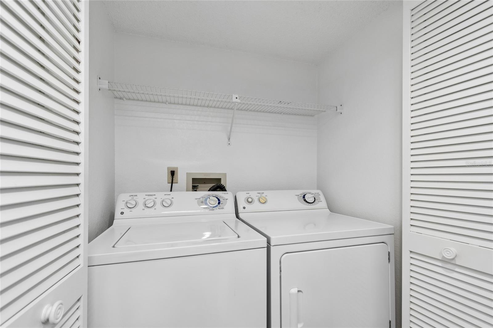 OAKS OF SEMINOLE CONDO - Residential