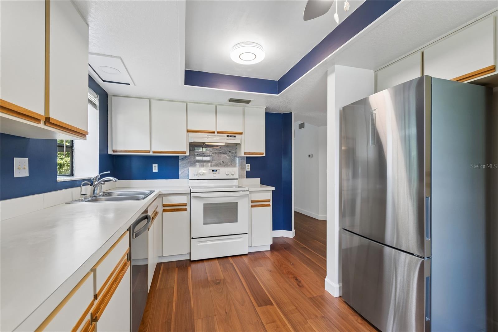 OAKS OF SEMINOLE CONDO - Residential